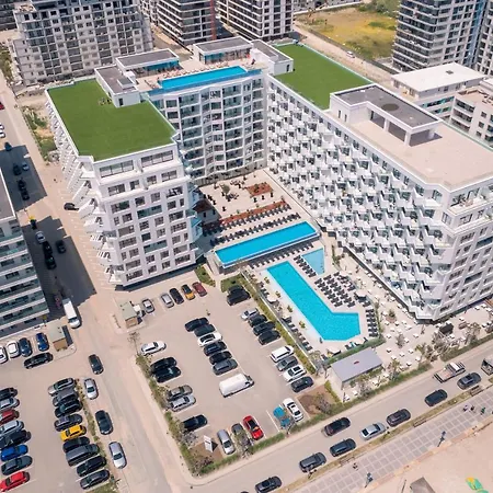 Royale Sundance 217 Infinity Pool & Mamaia Nord *