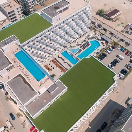Royale Sundance 217 Infinity Pool & Mamaia Nord Apartmán Năvodari
